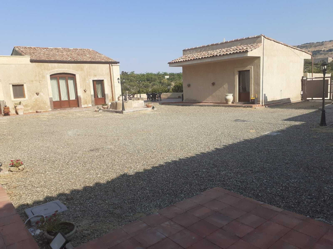 Exterior & Views 2, Casale Ciricò, Syracuse
