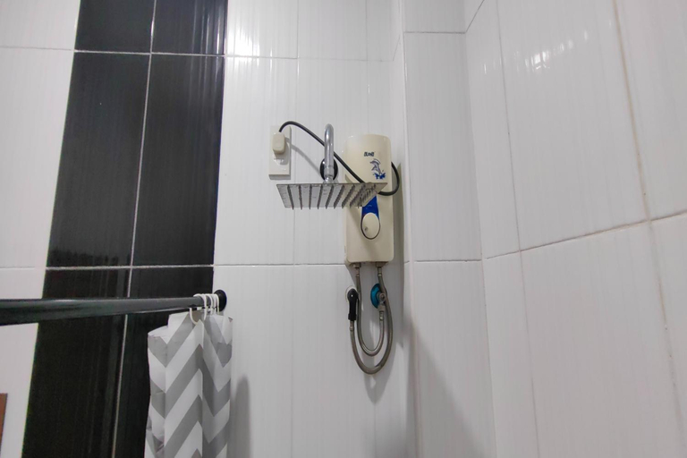 Bathroom 4, Isabelle Hotel, Puerto Princesa City