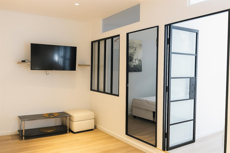 Others 3, GAMBETTA residences Paris center, Paris
