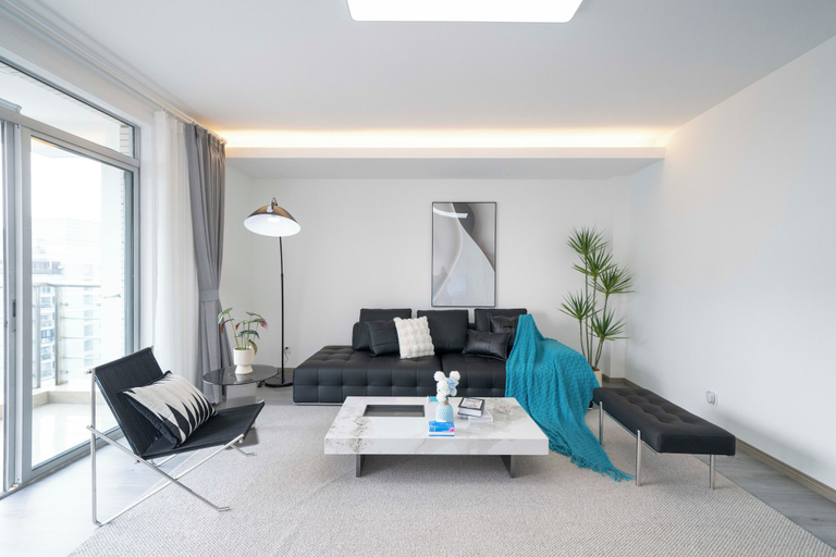 Living area 2, Tyms 3BR 2BA Apt near Xujiahui Metro, Shanghai