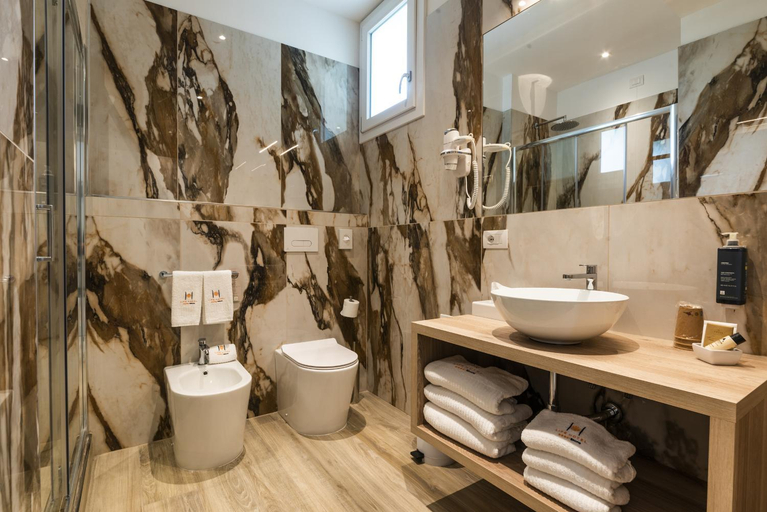 Bathroom 4, Life Hotel 4 Superior, Venezia
