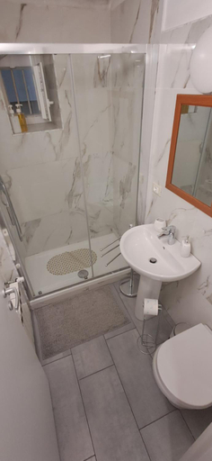 Bathroom 2, B&B Italian Guest Genova, Genova