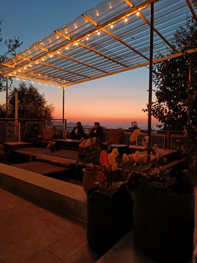 Food & Drinks, Bir Nest Hostel, Kangra