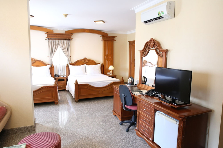 Bedroom 3, May Hotel, District 1