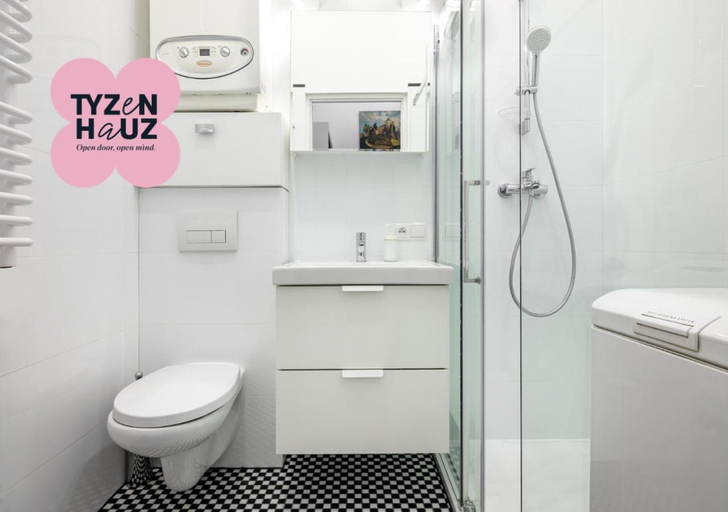 Bathroom 2, Central Apartments by Tyzenhauz, Kraków City
