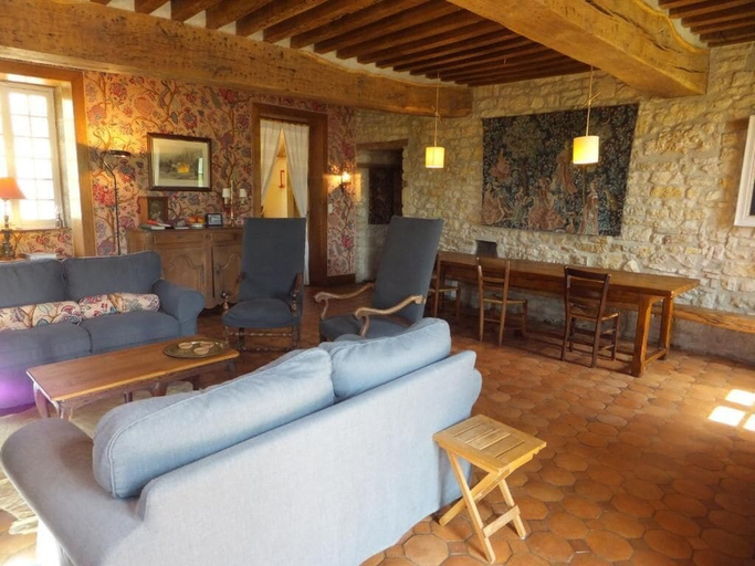 Living area 2, domaine de Drémont, Nièvre