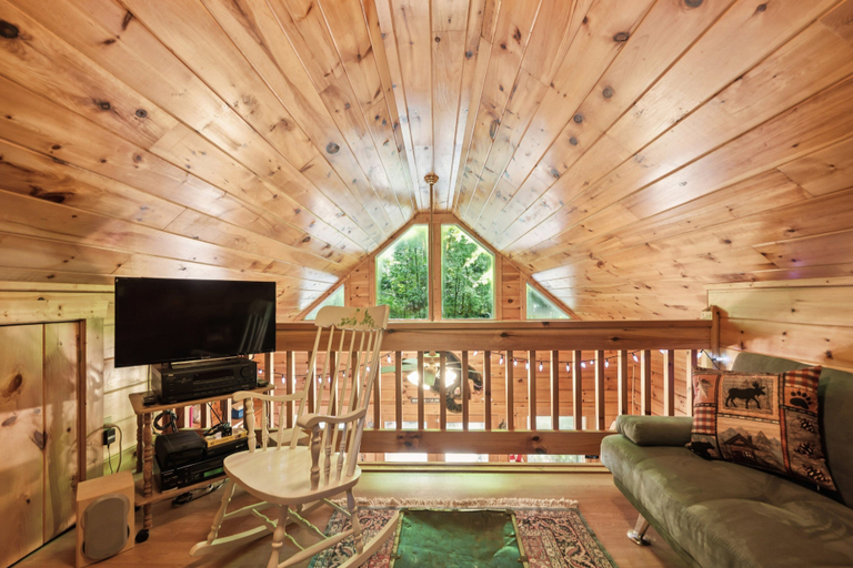 Living area 4, Cozy Creekside Cabin With Wraparound Porch 1 Bedroom Home, Cherokee