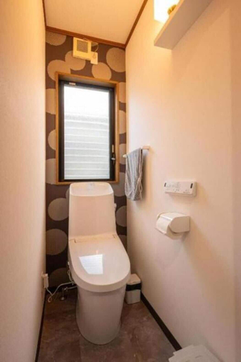 Bathroom 5, SAKURATARO MOMIJIJIRO NO MIYAKO, Asakura