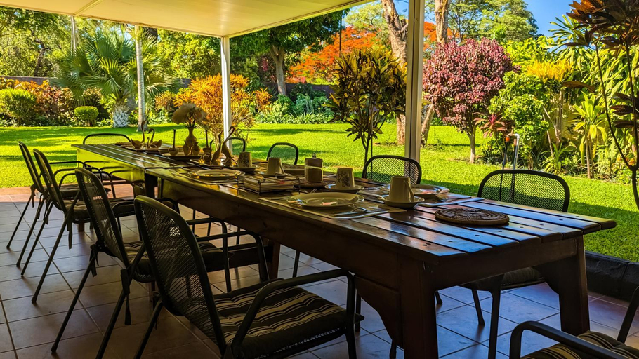 Food & Drinks 2, Zambezi Family Lodge, Hwange