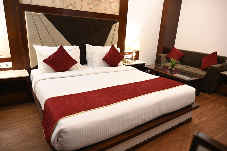 Room 2, Hotel Square Inn Cantonment Varanasi, Varanasi