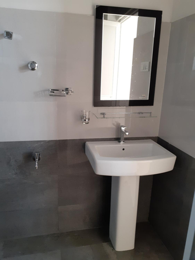 Bathroom 5, Samaro Resort, Weligama
