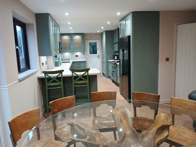 Dining 2, Croydon Lodge, Somerset