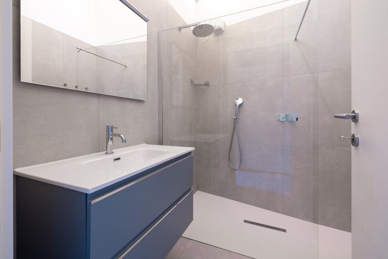 Bathroom 2, Il Giardino Segreto, Udine