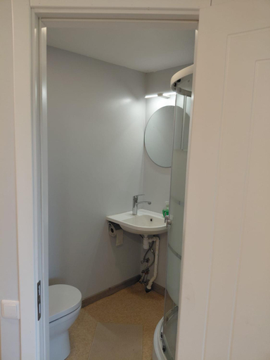 Bathroom, Hostel Jaunvaltes, Riga