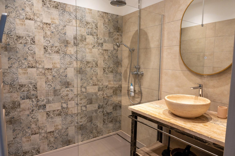 Bathroom 4, Domaine Demol, Alpes-de-Haute-Provence
