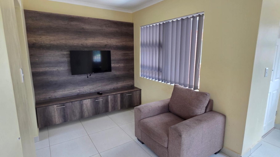 Others 3, Mafini Villa, City of Tshwane