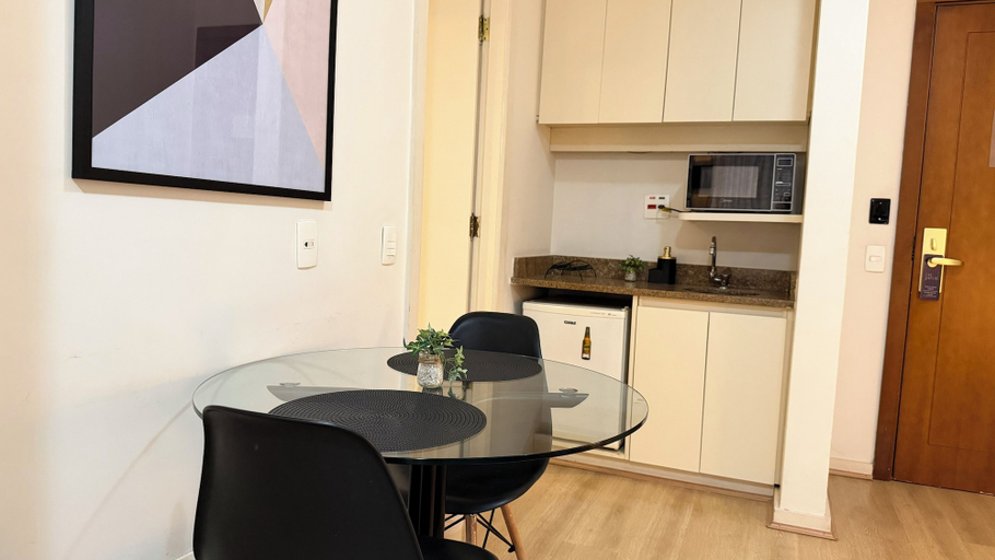 Dining 3, FlatScape Flat Sofisticado no Itaim Bibi, São Paulo