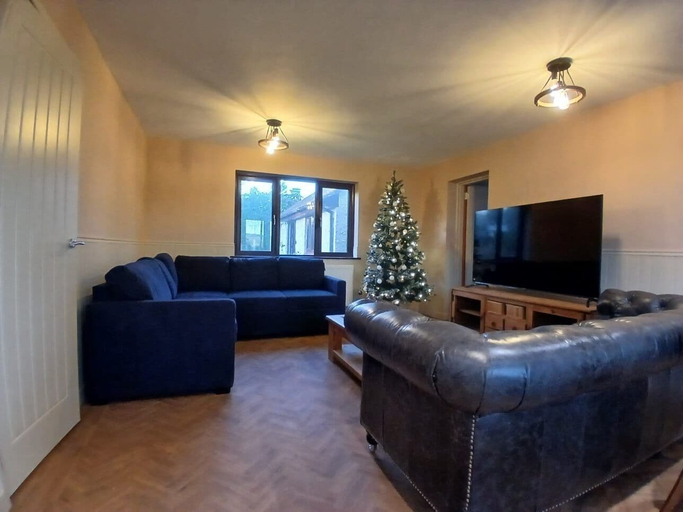 Living area 3, Croydon Lodge, Somerset