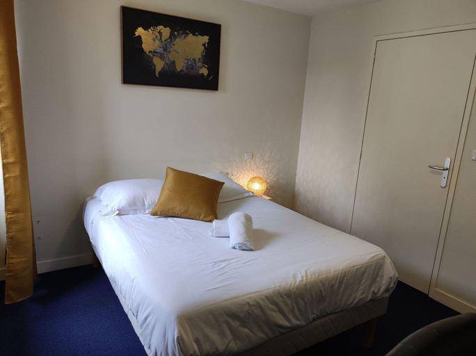 Bedroom 2, Aux Genets D'Or, Côtes-d'Armor