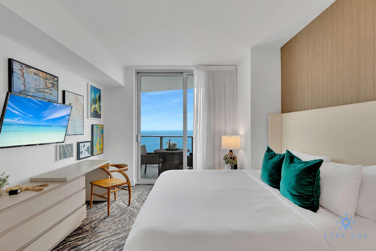 Bedroom 3, Insane Ocean View Balcony - Beachfront Condo+ Pool, Broward