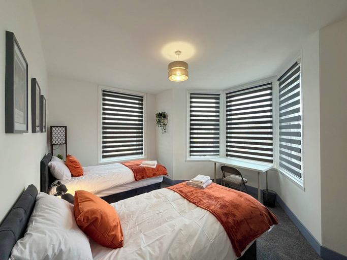 Room 5, Humberside Apartments, Lincolnshire