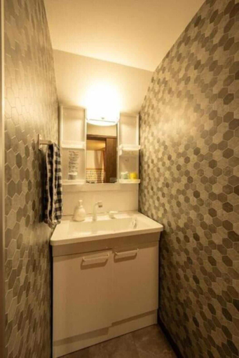 Bathroom 3, SAKURATARO MOMIJIJIRO NO MIYAKO, Asakura