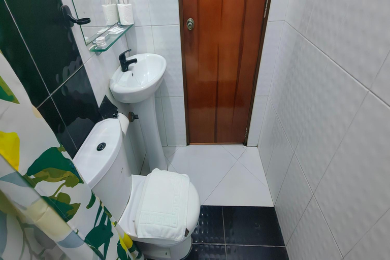 Bathroom 3, Isabelle Hotel, Puerto Princesa City