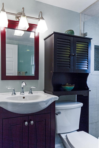 Bathroom 3, Beautiful & Romantic 1BR Cottage w/Beach Locker, Monmouth