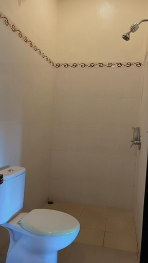 Bathroom 5, Yanti Guest House, Badung