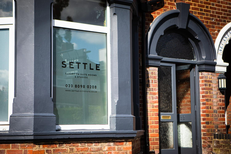 Exterior & Views 2, Settle Southampton, Southampton
