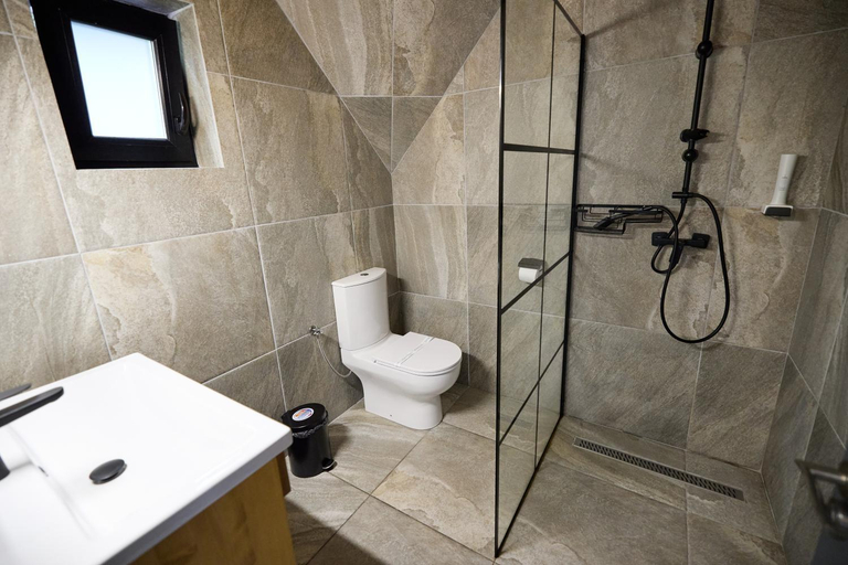 Bathroom, A Frame Chalet By Superski, Cavnic
