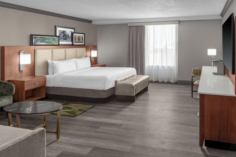 Bedroom 3, DoubleTree by Hilton New Orleans, Orleans