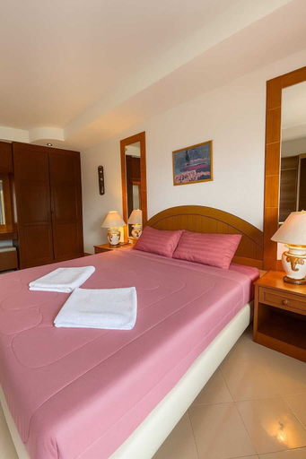 Bedroom 2, Aksarai Hotel Patong, Phuket Island