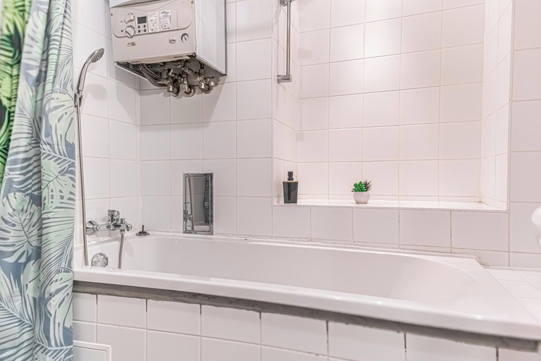 Bathroom 4, 3BR Belvedere Bookable for Long Stays, Wien