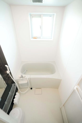 Bathroom 5, Loveokinawa-Zakimi House, Yomitan