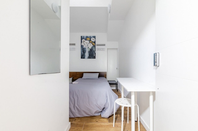 Bedroom 2, AYZ Luis Cabrera-Auto check-in property, Madrid