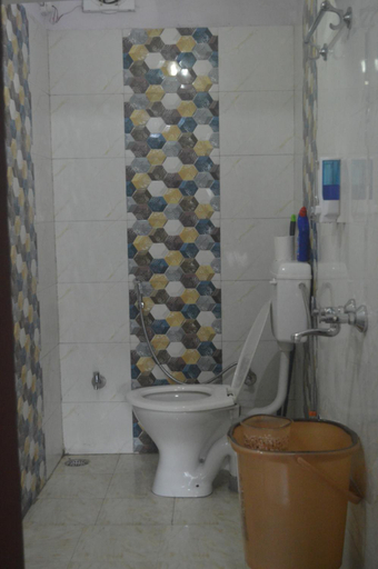 Bathroom, Lakshmi Kutteer Homestay, Nainital
