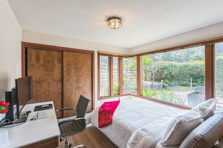 Room 5, Beach Gem Scenic Views & BBQ Yard, Mendocino