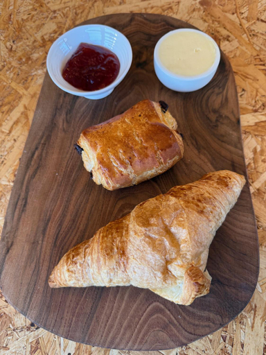 Food & Drinks 4, Bowhayes Farm - Camping & Glamping - Bell Tents - Cider Orchard, Devon