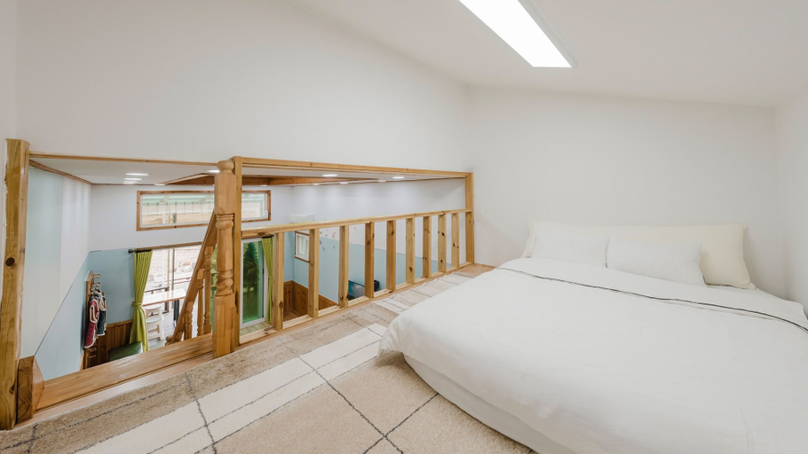Room 5, Gyeongju Cheongbori Pension, Gyeongju