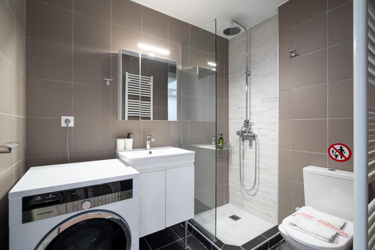Bathroom 3, Strefi Hill Suites, Attica