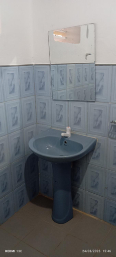 Bathroom 2, Me-Family, Matale
