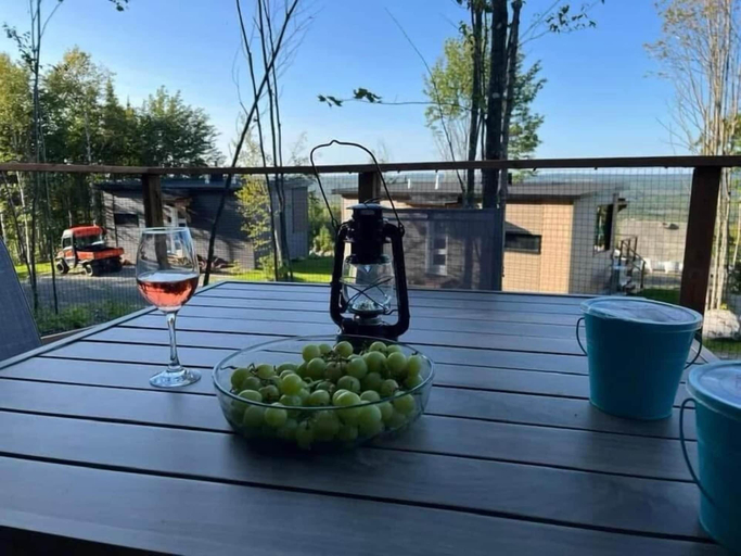 Outdoor dining, Domaine La Forêt Enchantée, Le Granit