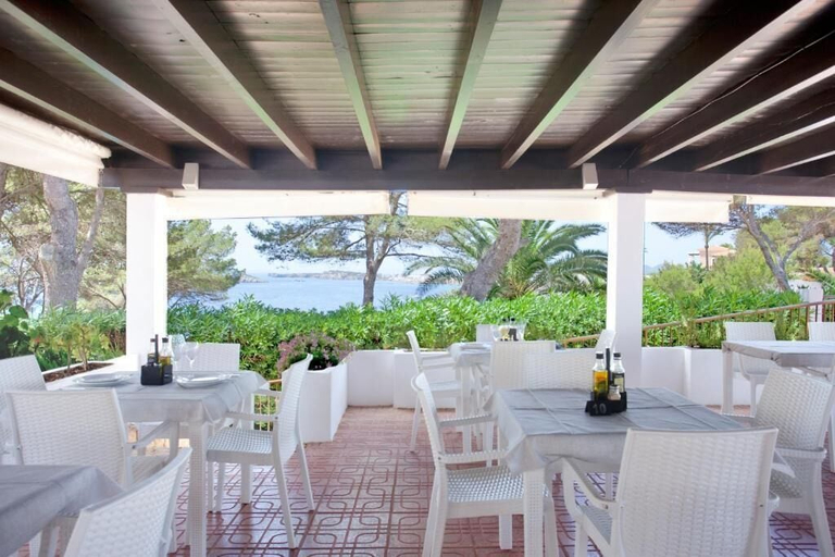 Food & Drinks 5, APARTAMENTOS CLUB CALA AZUL, Baleares