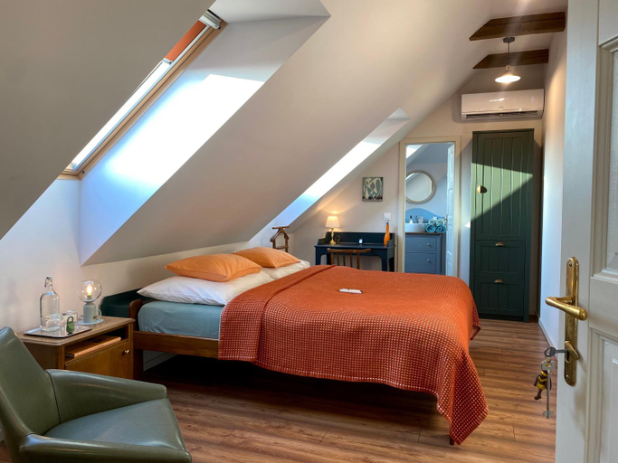 Bedroom 2, Hatablak Boutique Guesthouse in Koveskal, Tapolca