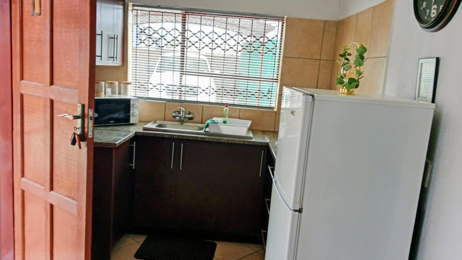 Others 5, NEMARA Self Catering Lodge, Capricorn