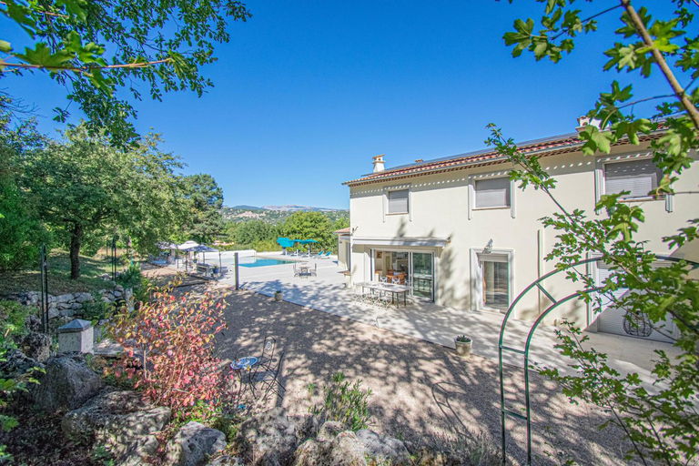 Exterior view 2, Charmante villa avec grande piscine au calme, Var