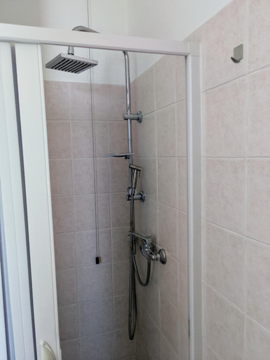 Bathroom 3, La Quiete, Como