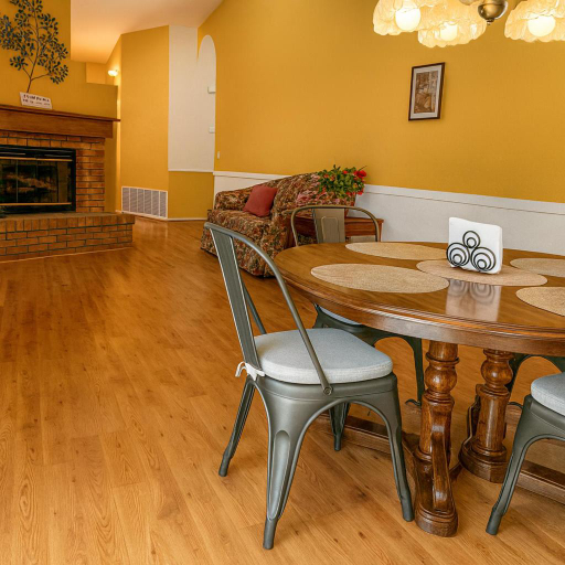 Others 3, Vineyard Vista Suite with TV and private bathroom, Riverside