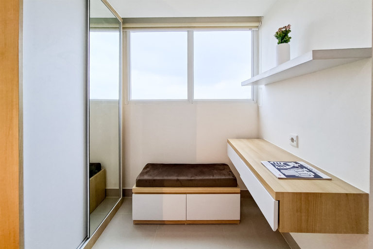 Facility 4, Minimalist Nook Studio at Cisauk Point Apartment By Travelio, Tangerang